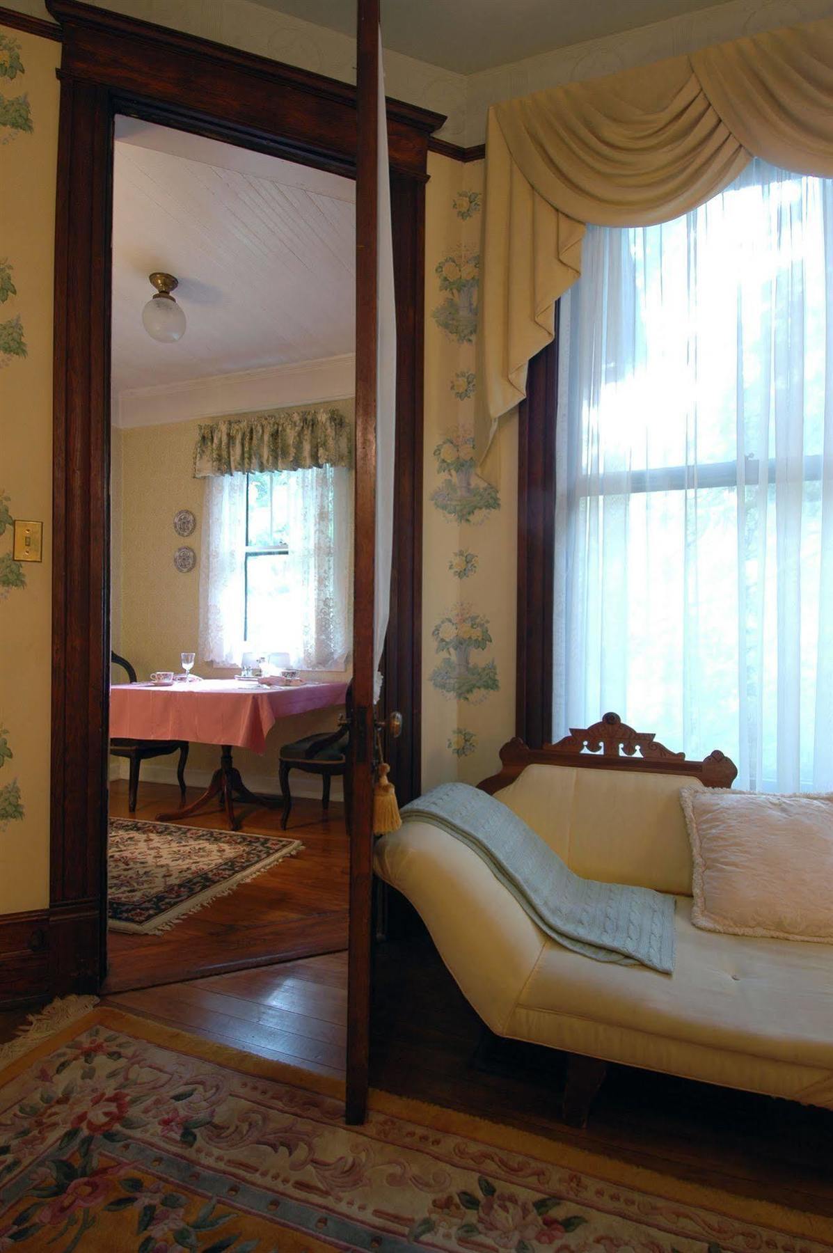 The 1899 Wright Inn & Carriage House Ешвілл Екстер'єр фото